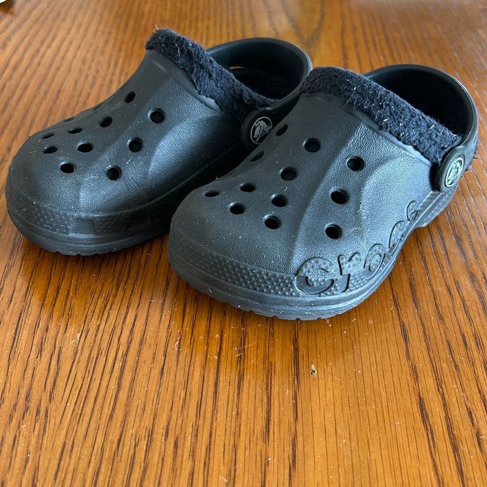 Toddler lined Crocs